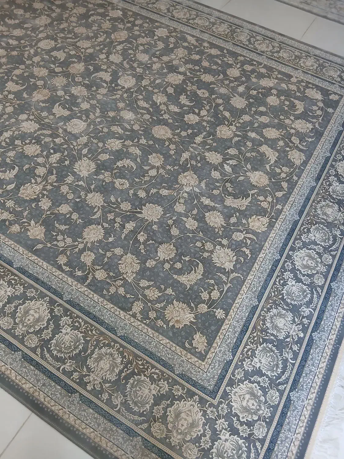 فرش ۱۵۰۰ شونه قیطران|فرش|اسفرورین, |دیوار