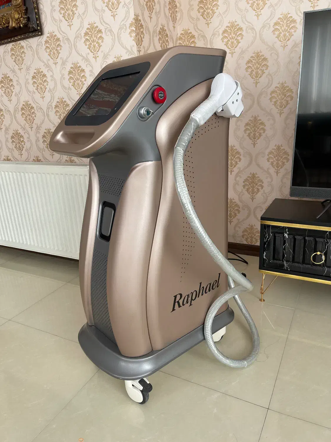 دستگاه لیزر موهای زائد فروش و معاوضه|آرایشی، بهداشتی، درمانی|مشهد, جاهد شهر|دیوار