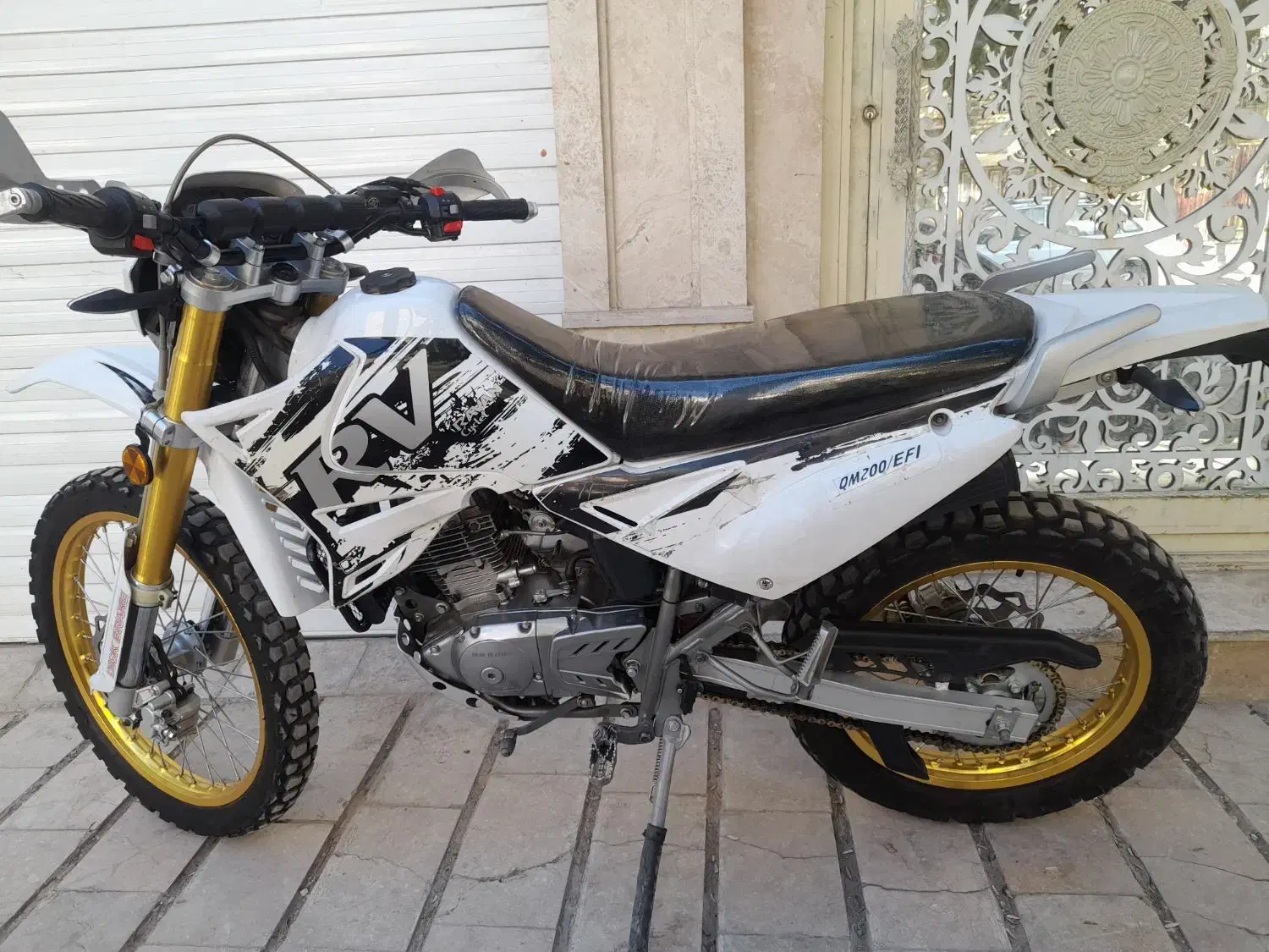 تریل روان مدل 1400|موتورسیکلت|مشهد, رده|دیوار