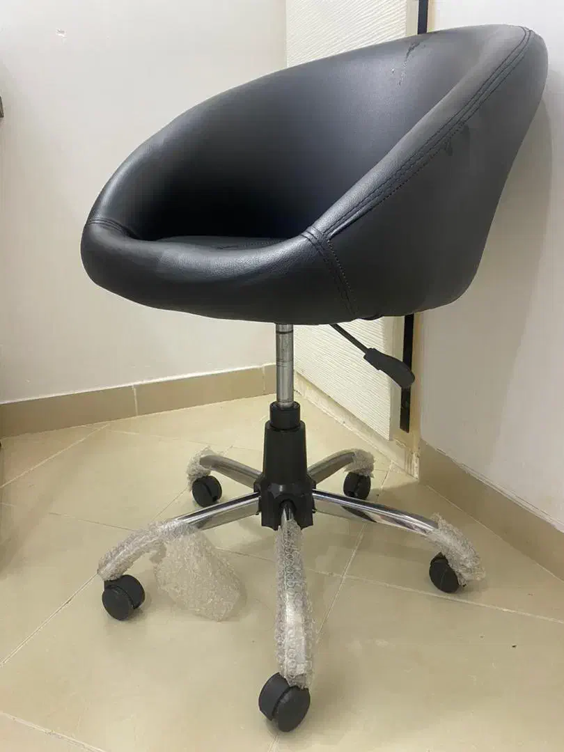 صندلی|میز و صندلی غذاخوری|جاسک, |دیوار