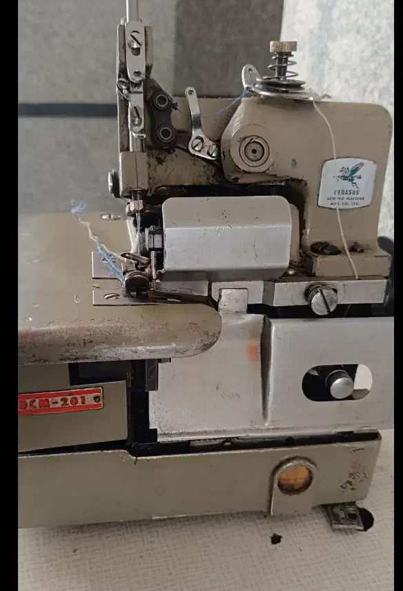 چرخ سردوز|چرخ خیاطی و ریسندگی|شبستر, |دیوار