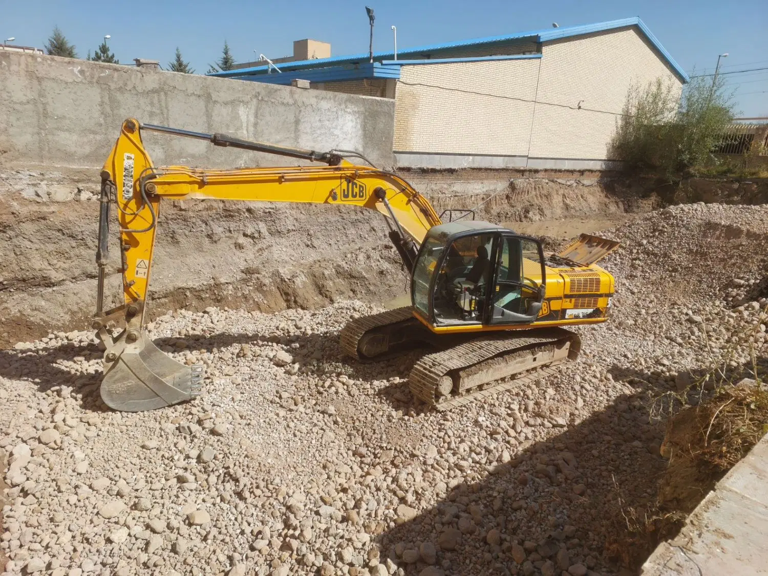 ExcavatorJCB200|خودرو سنگین|اسلامشهر, شهرک قائمیه|دیوار