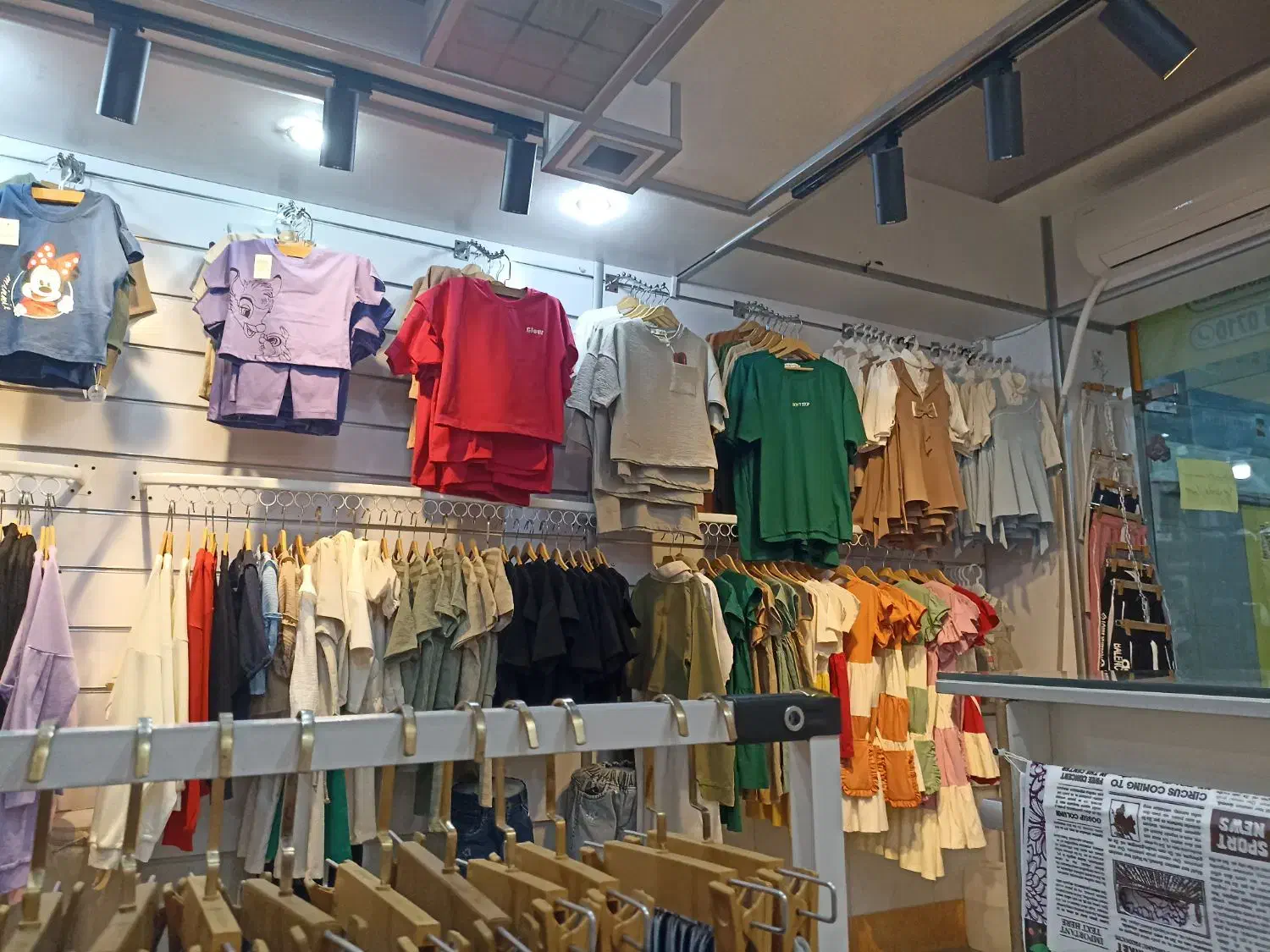 بورس انواع لباس بچه گانه|کفش و لباس بچه|گرگان, |دیوار