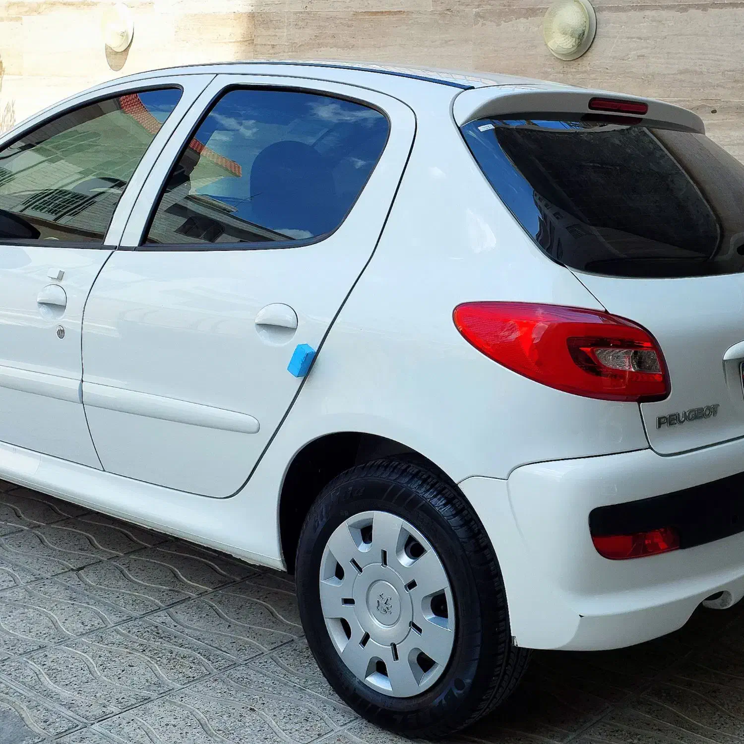 پژو 207 سفید سقف فلز Tu5 ، مدل 1401|خودرو سواری و وانت|اراک, |دیوار