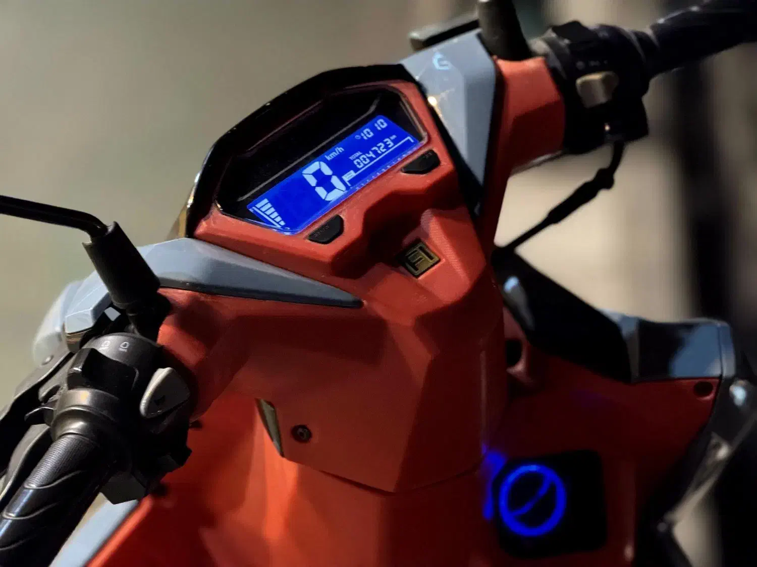 کلیک ۱۵۰ مدل ۴۰۲|موتورسیکلت|مشهد, هنرستان|دیوار