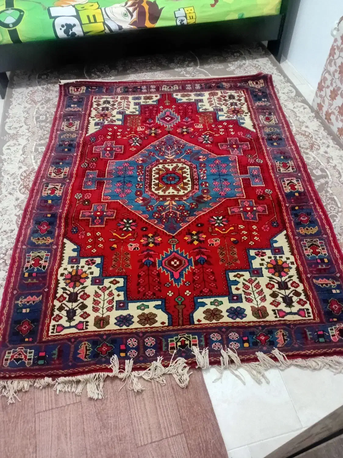 فرش دست بافت|فرش|وحیدیه, |دیوار