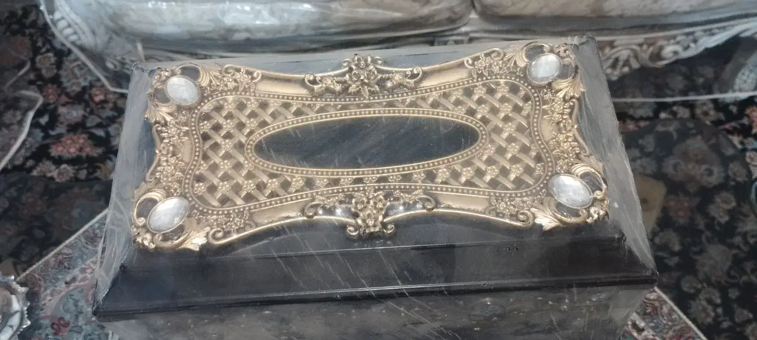 سطل زباله به همراه دستمال کاغذی|لوازم سرویس بهداشتی|گلبهار, شهر جدید گلبهار|دیوار