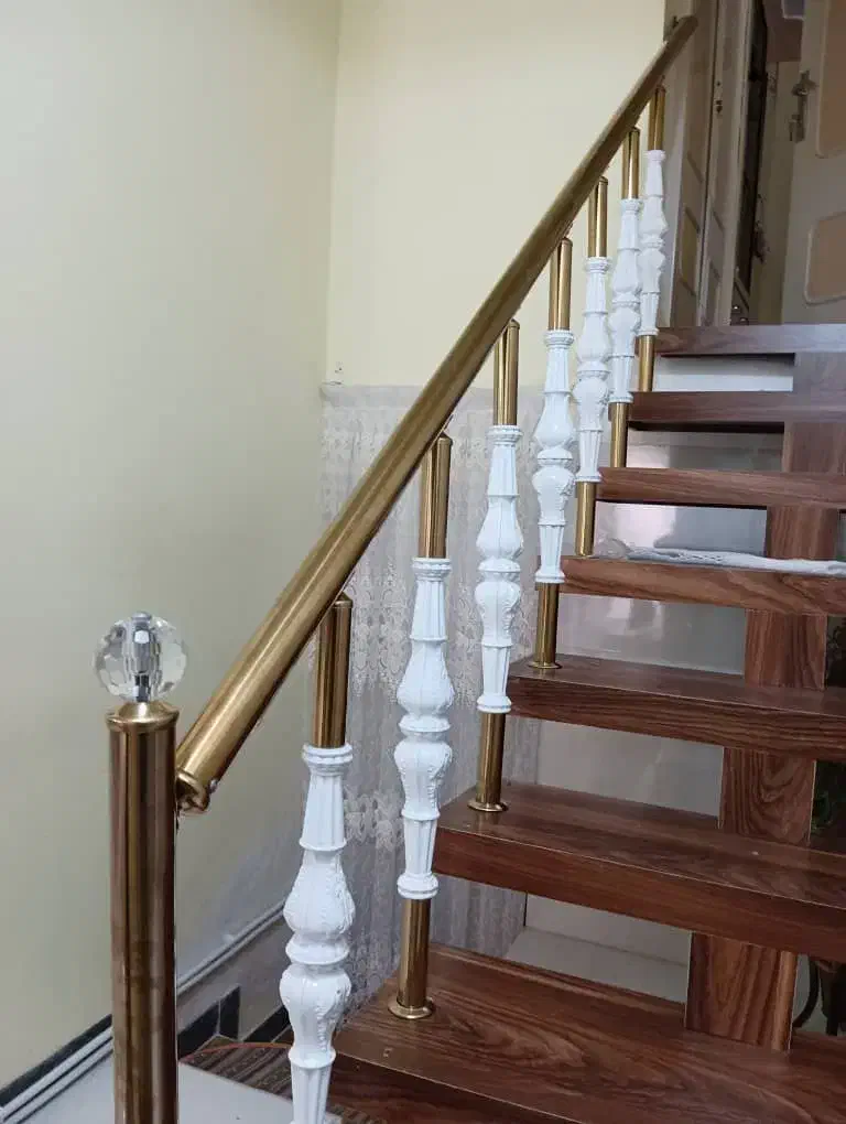 نرده ودرب کرکره برقی و پنجرهupvc|مصالح و تجهیزات ساختمان|ایلام, |دیوار