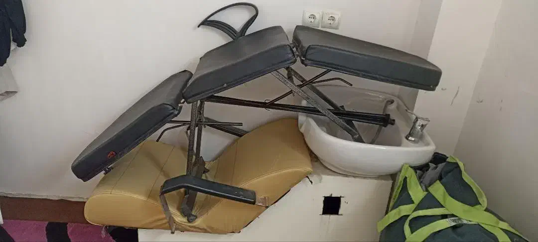 سرشور و صندلی میکاپ ۵ تومن|آرایشگاه و سالنهای زیبایی|بندر گز, |دیوار