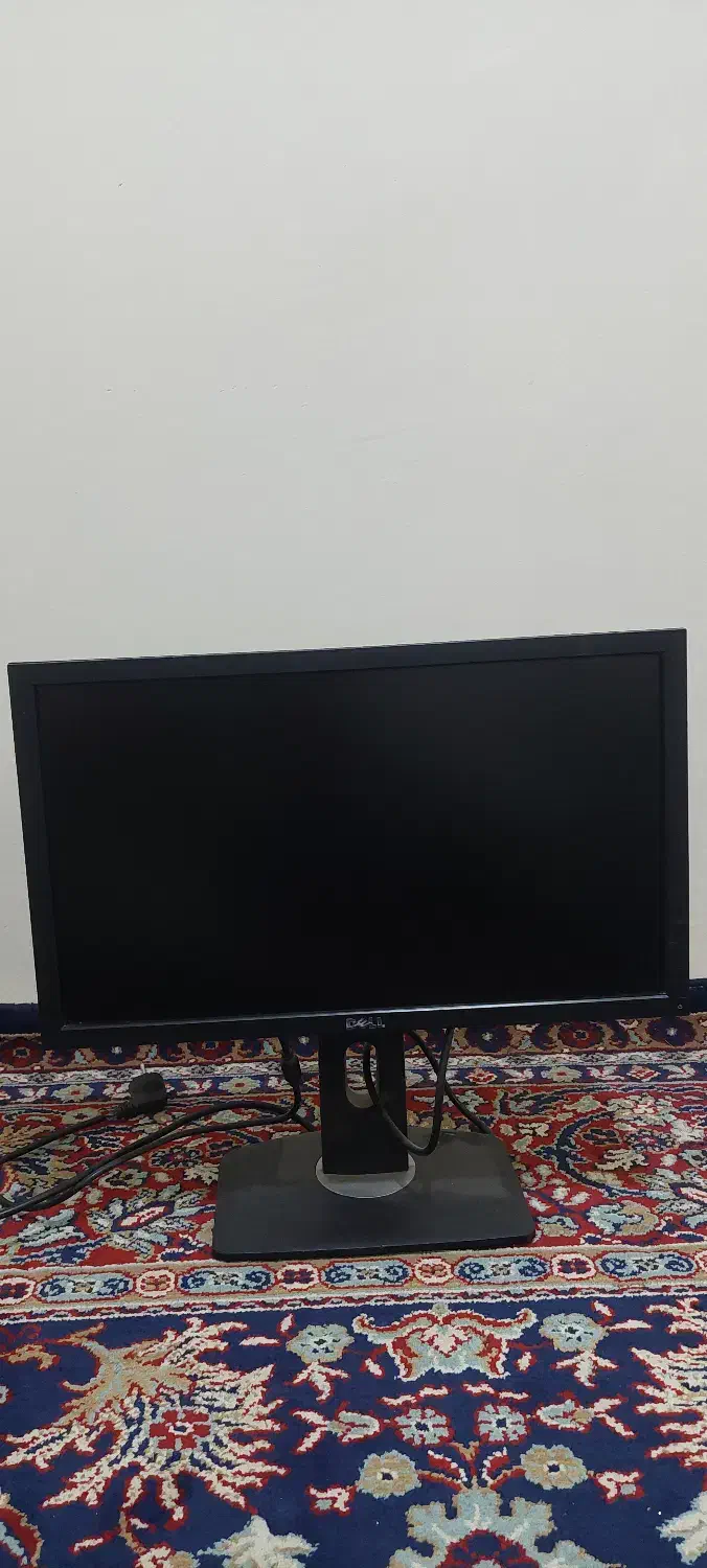 مانیتور ۲۲ اینچ دل با پایه قابل تنظیم-dell monitor|قطعات و لوازم جانبی رایانه|محمدیه-قزوین, |دیوار