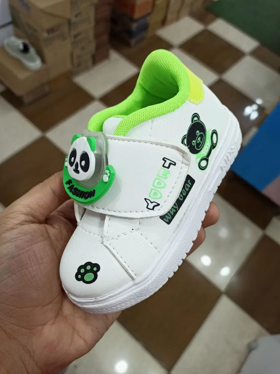 کفش پاندا چراغدار کوچک|کفش و لباس بچه|دزفول, |دیوار