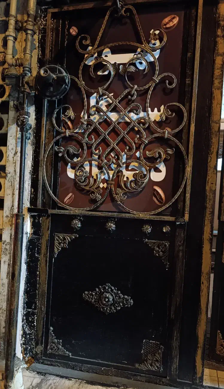 زیرپله ۳ متر|اجارهٔ مغازه و غرفه|تهران, علم و صنعت|دیوار