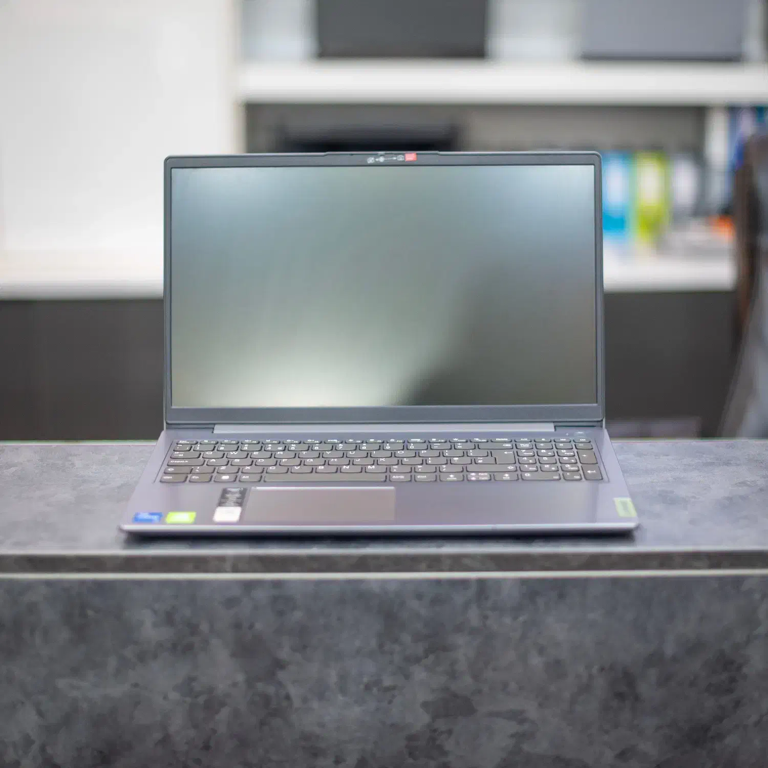 لپتاپ lenovo با پردازنده نسل i5-1165 و MX 350 2GB|رایانه همراه|یزد, |دیوار