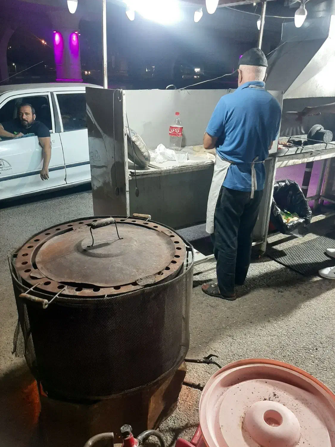 شاطر و کارگر کبابی|استخدام خدمات فروشگاه و رستوران|اهواز, کوی شهروند|دیوار