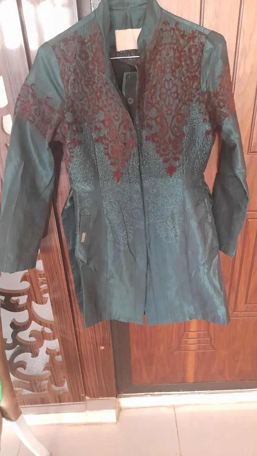 مانتو بهاره|لباس|مشهد, تربیت (صدف)|دیوار