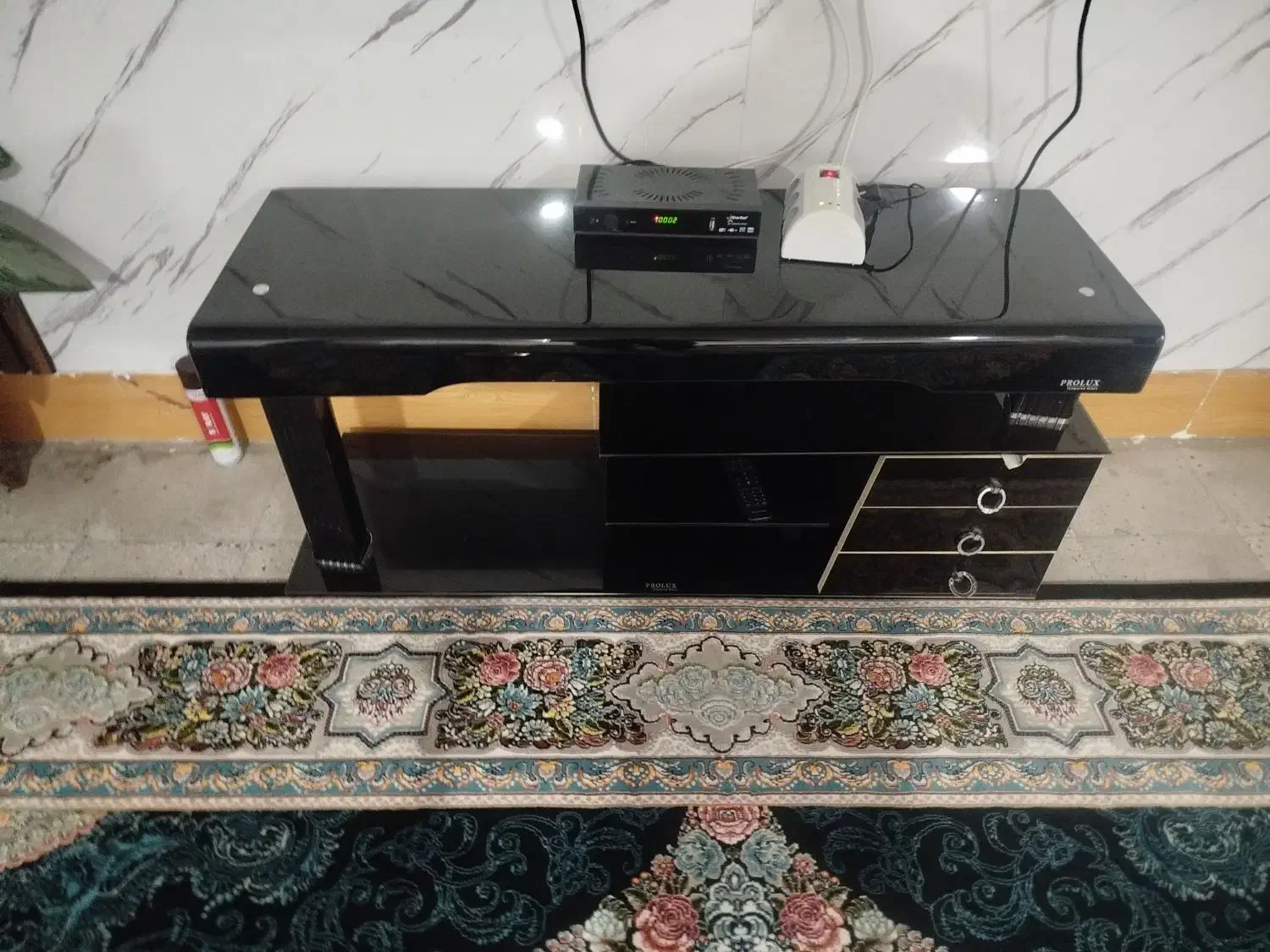 ال ای دی 42 اینج سامسگ سالم|تلویزیون و پروژکتور|کوهمره, |دیوار