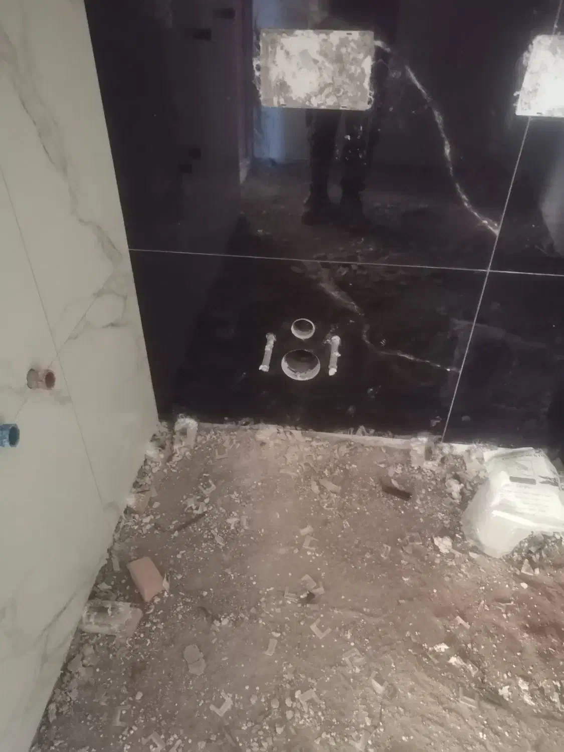 نیازمند شاگرد کاشی کار|استخدام معماری، عمران و ساختمانی|رفسنجان, |دیوار