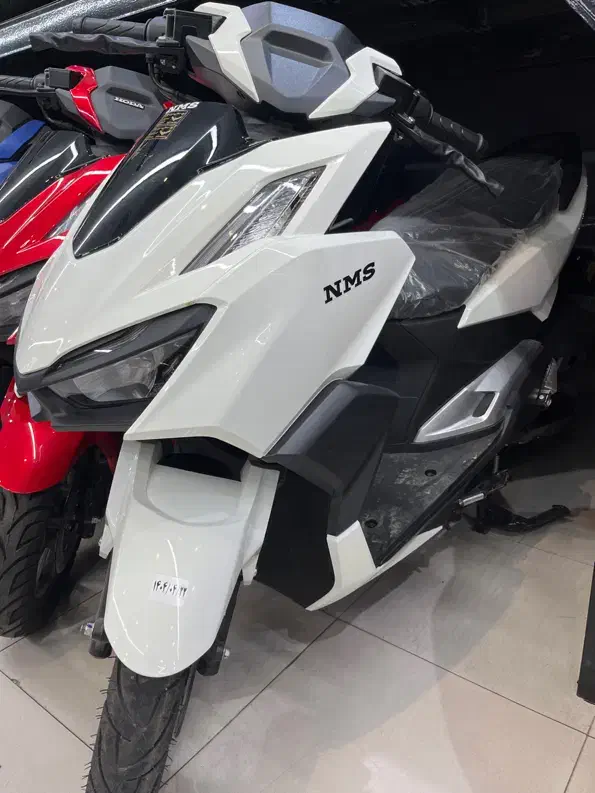 واریو ۱۶۰clنیرو موتور ۰۴چکی|موتورسیکلت|تهران, امجدیه (خاقانی)|دیوار