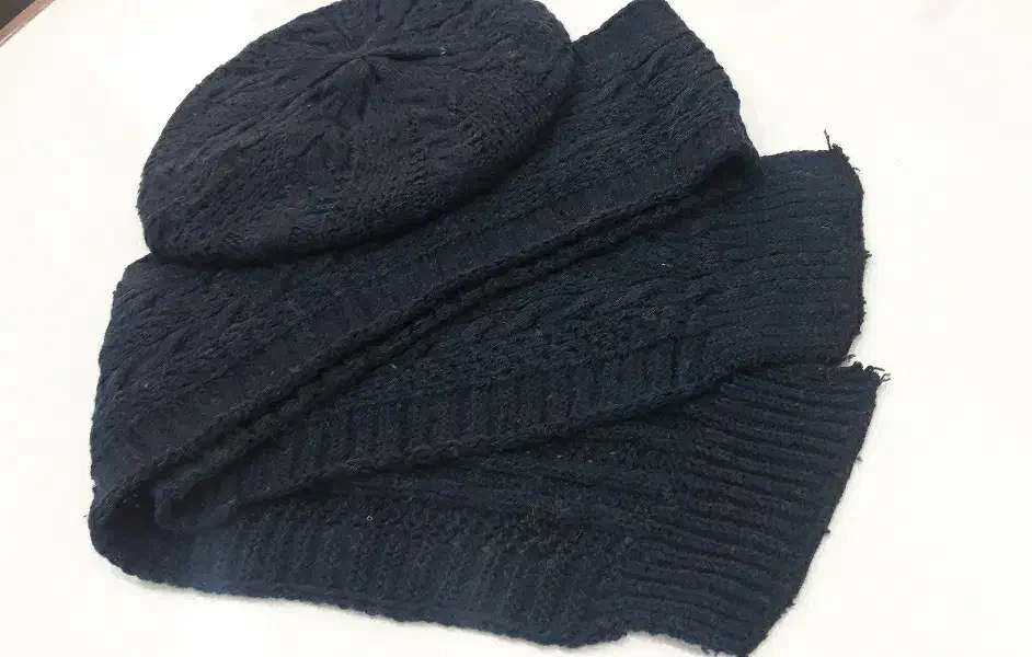 شال و کلاه سرمه ای نو|کفش و لباس بچه|تهران, زرکش|دیوار