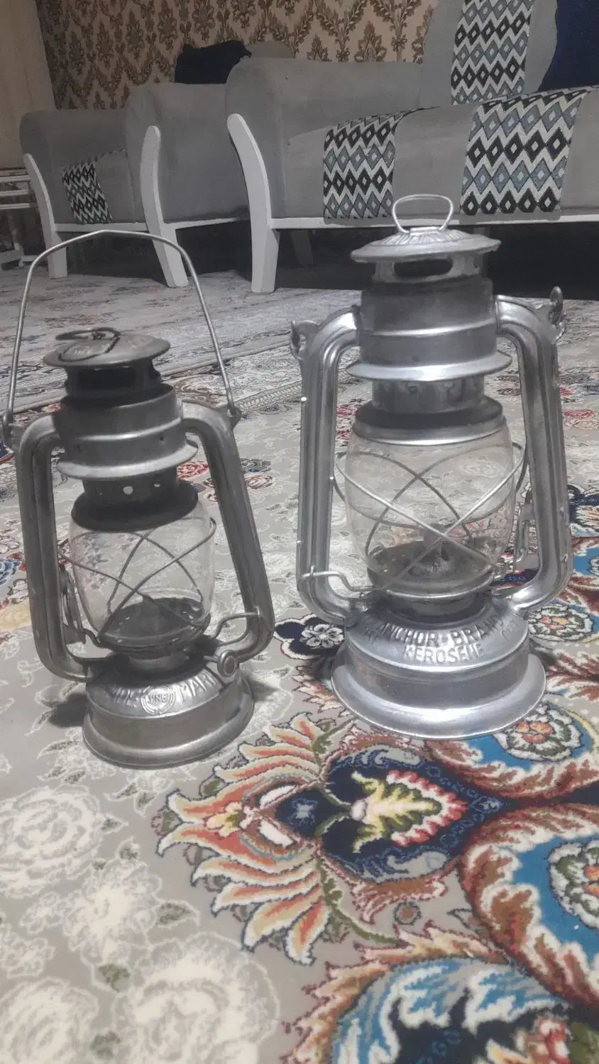 کلکسیونی|کلکسیون و سرگرمی|شیراز, کوشک میدان|دیوار