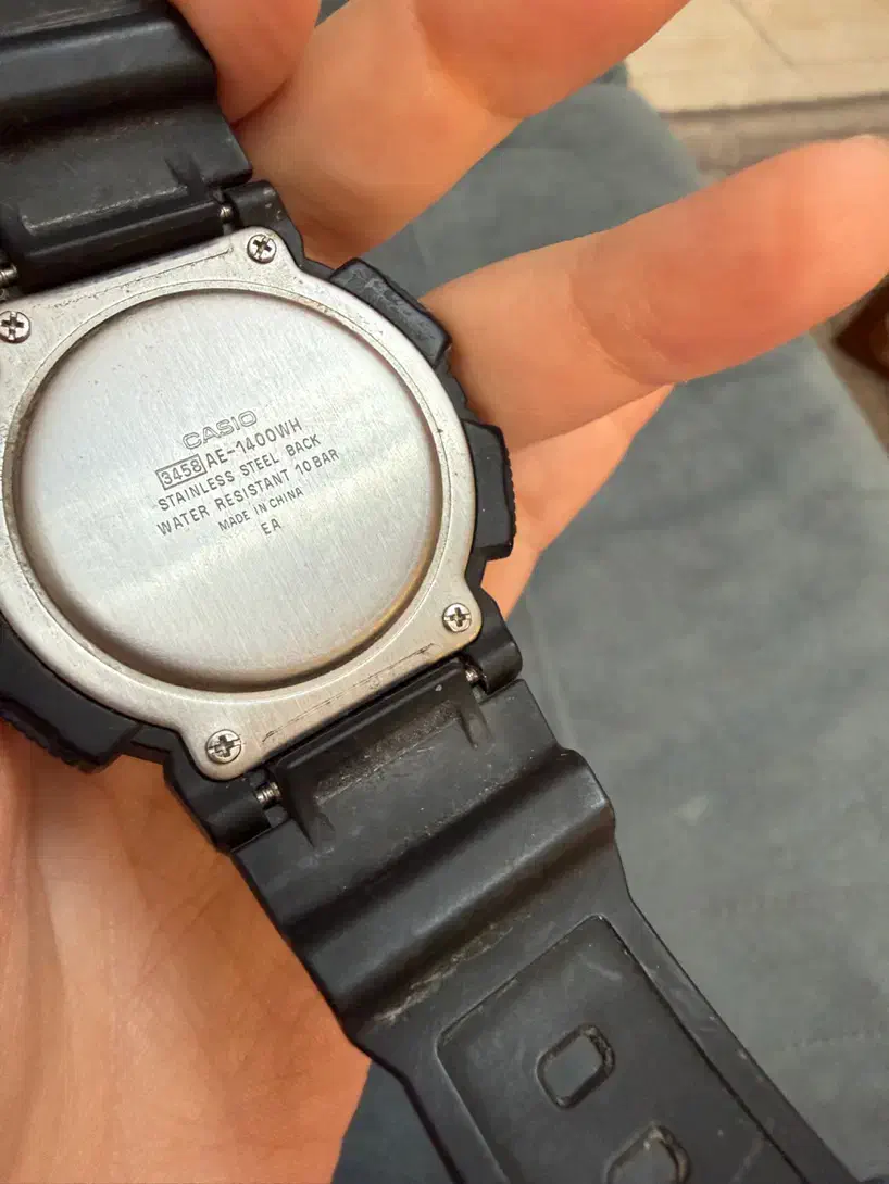 ساعت مچی|ساعت|کرج, جهان‌شهر|دیوار