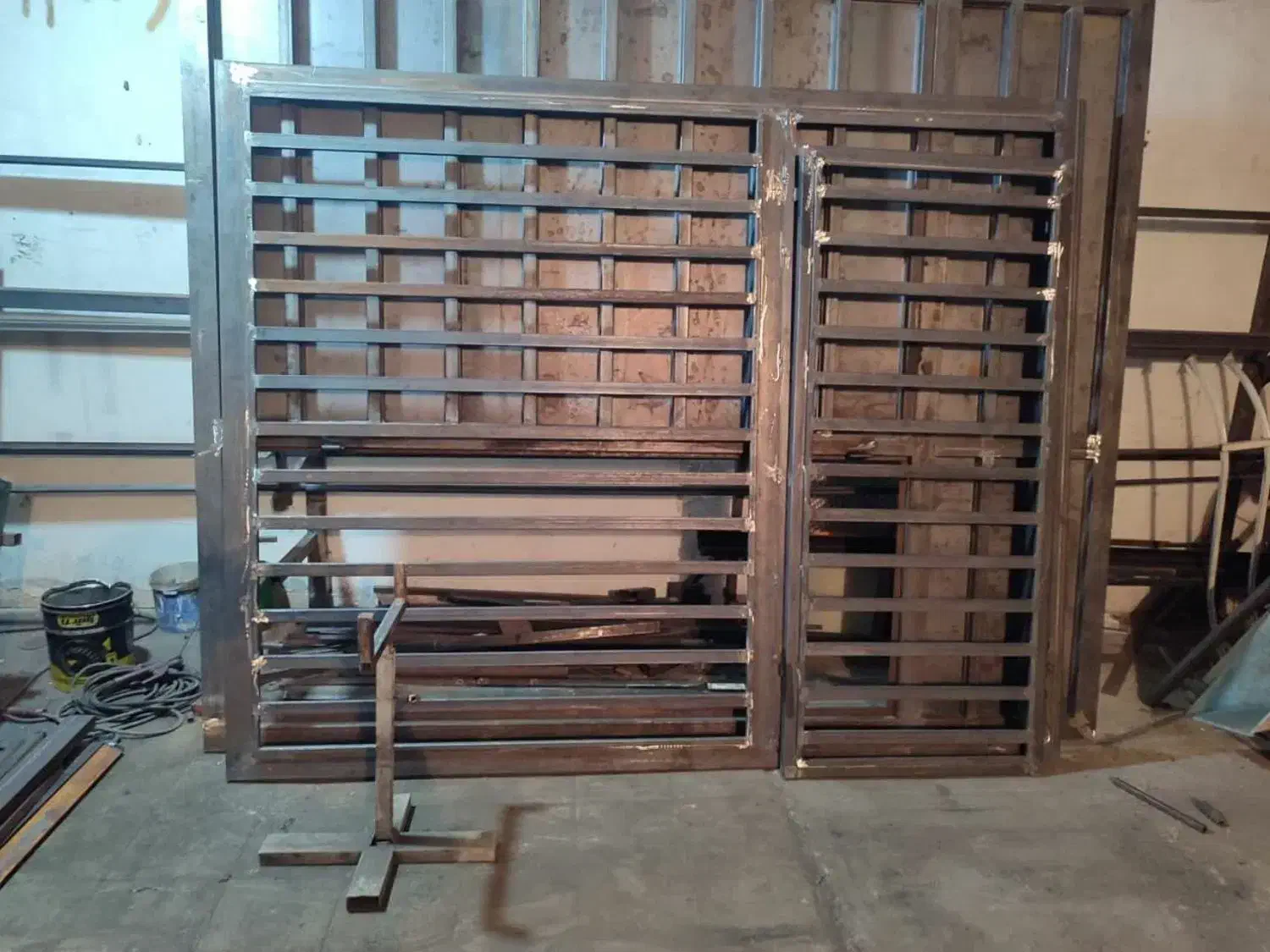 جوشکاری انواع درب ریلی وپنجره آهنی چک نقد اقساط|خدمات پیشه و مهارت|اصفهان, شهرک کوثر|دیوار