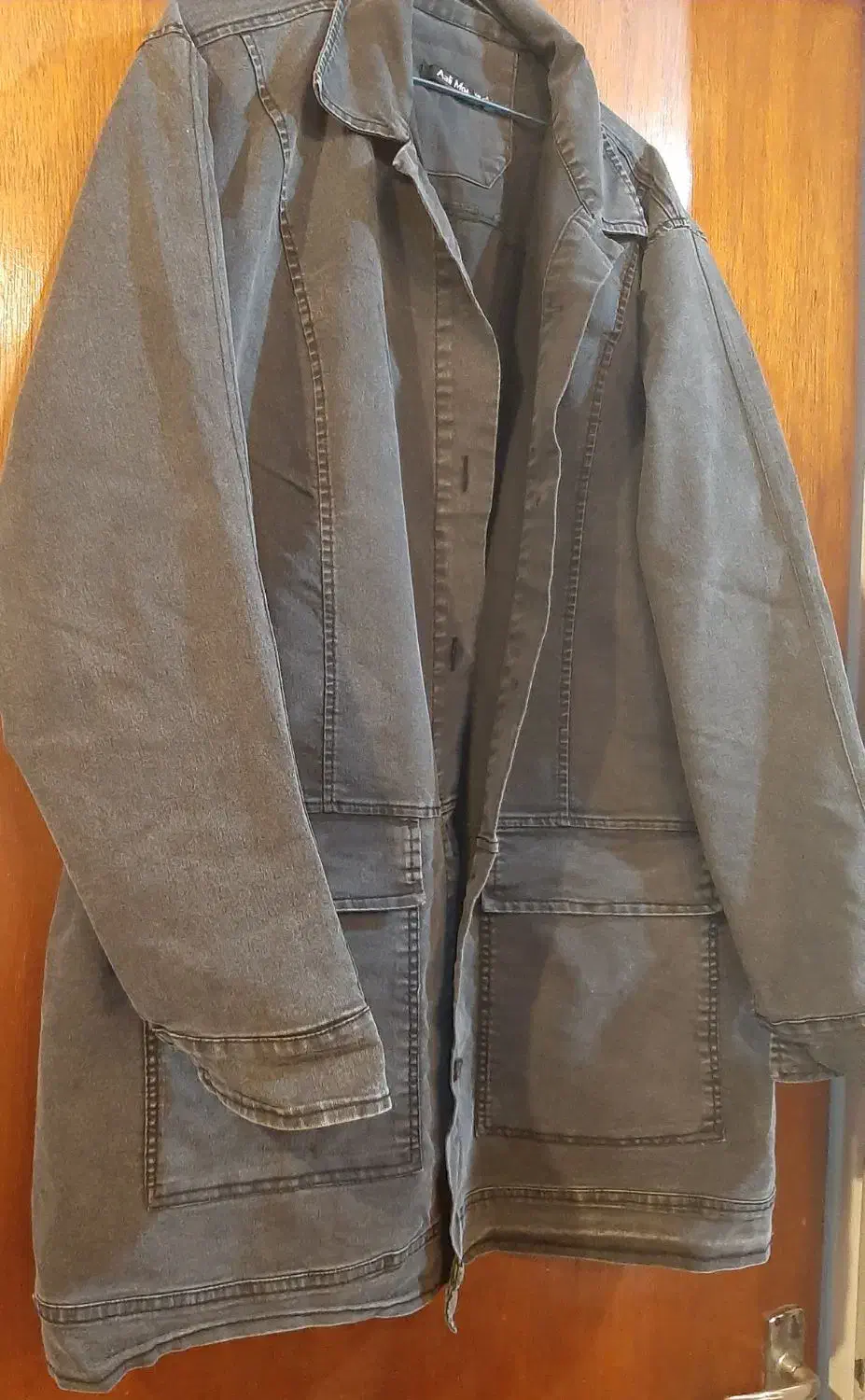 کت جین|لباس|رشت, لاکان شهر|دیوار