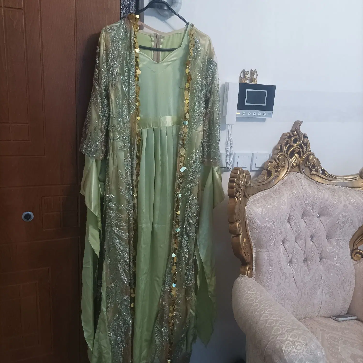 لباس کردی|لباس|همدان, |دیوار
