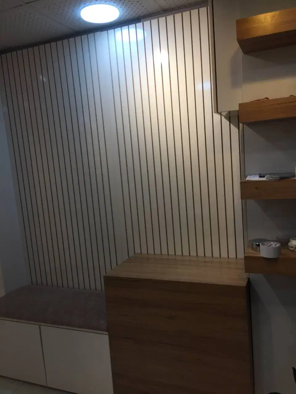 فروش دکور مغازه موبایل با بهترین متریال|فروشگاه و مغازه|رشت, دیلمان|دیوار