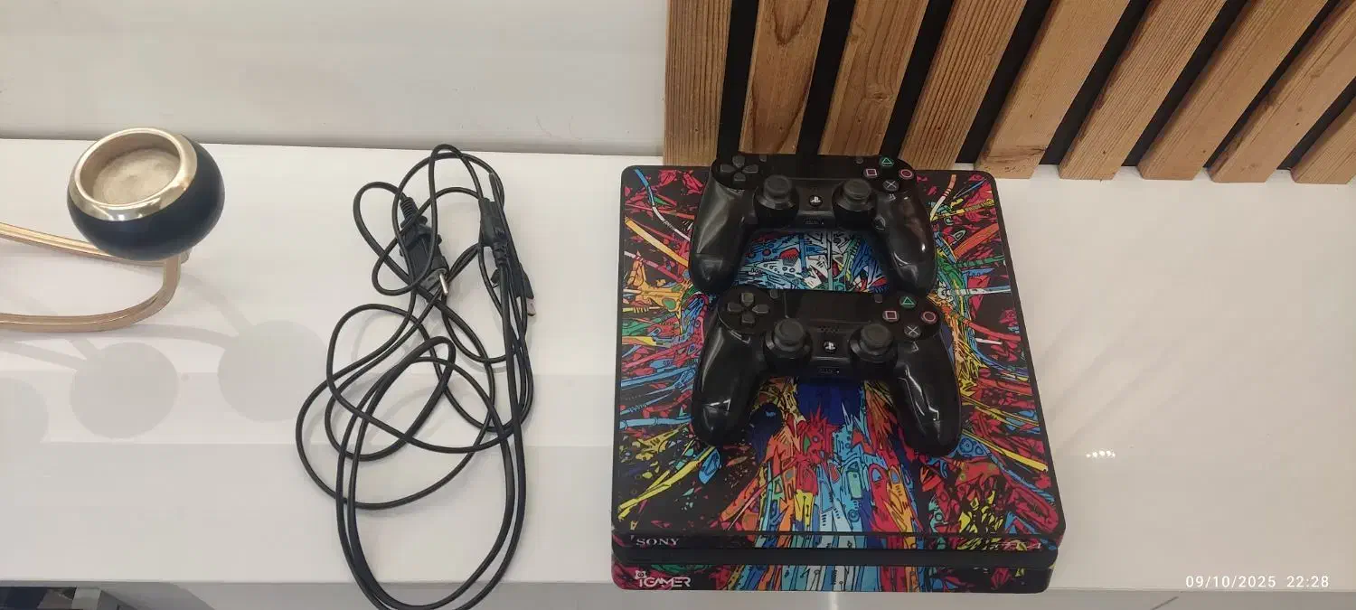 PS4 اسلیم یک ترابایت دو دسته سالم  پلی استیشن 4|کنسول، بازی ویدئویی و آنلاین|بروجرد, |دیوار