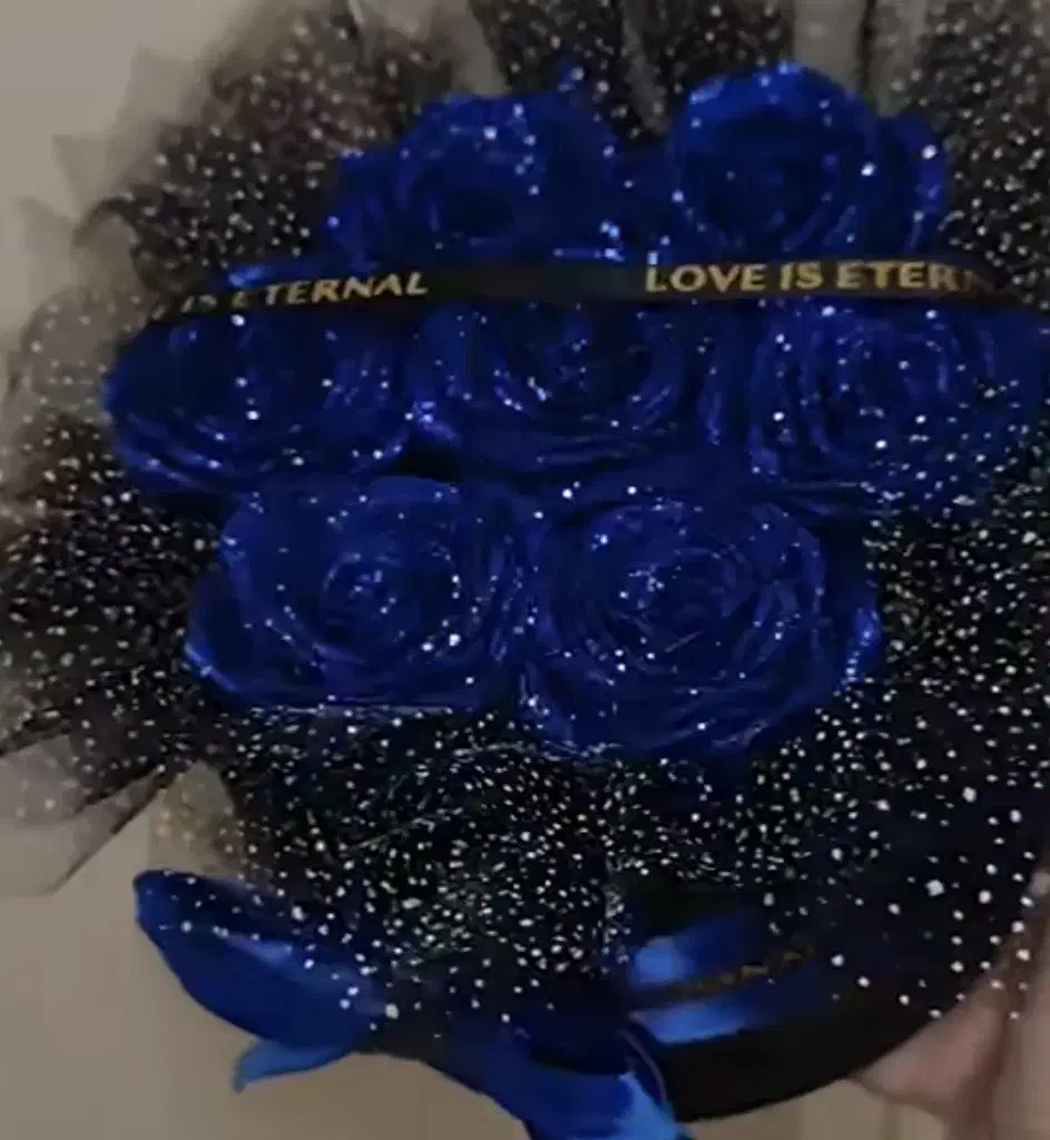 باکس ۷شاخه ابی کاربنی شاین دار|گل مصنوعی|سبزوار, علمدار|دیوار