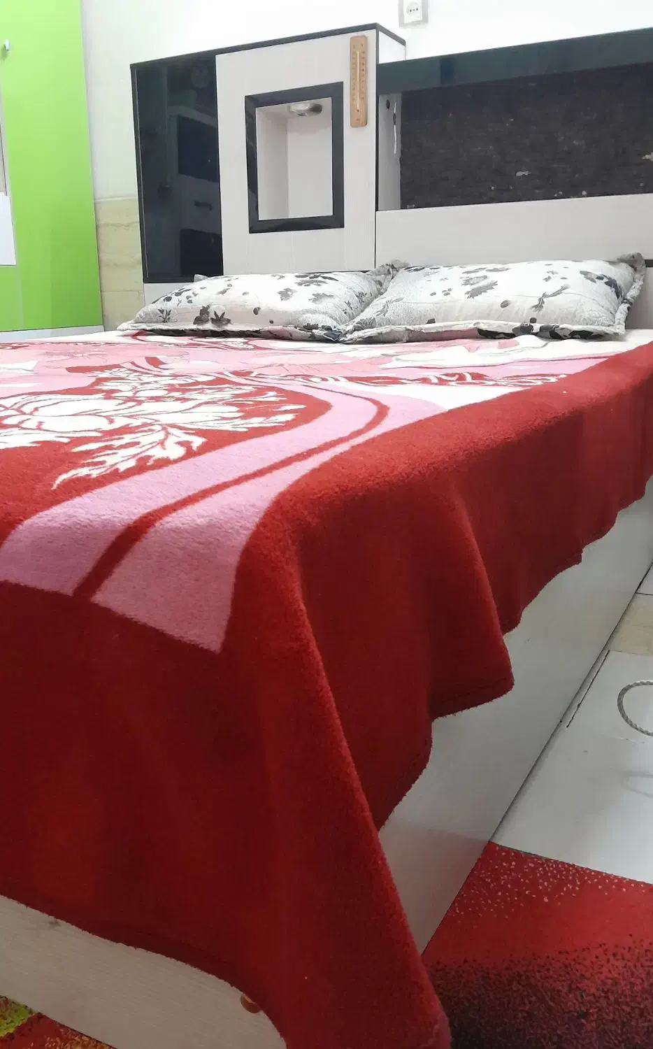 تخت دونفره|تخت و سرویس خواب|یزد, |دیوار