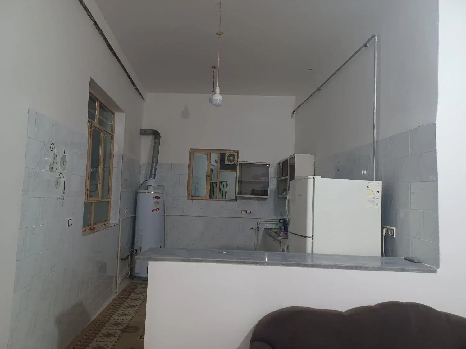 سوئیت اجاره همراه با پارکینگ قیمت توافقی|اجارهٔ خانه و ویلا|بانه, |دیوار