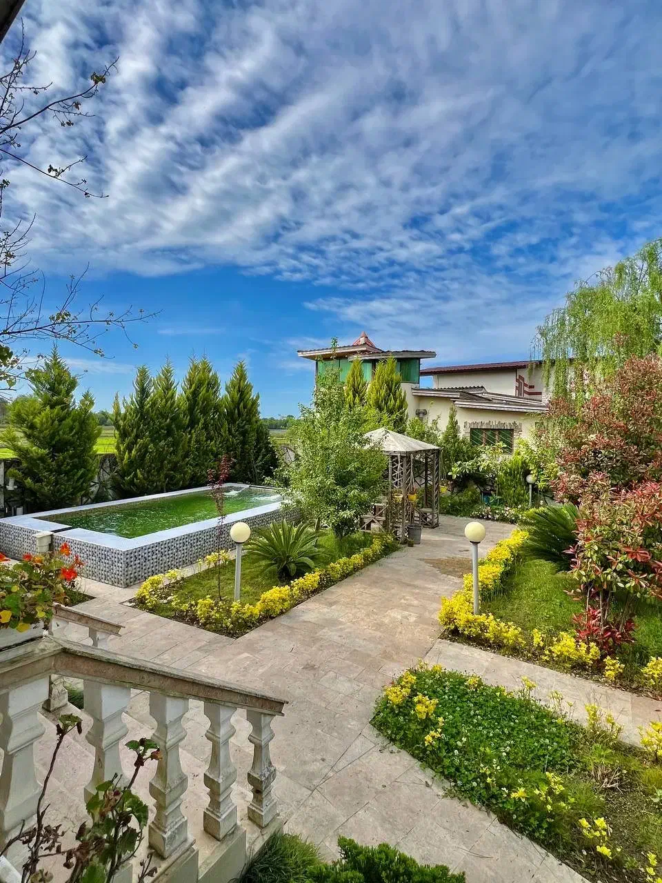 ویلای۳۲۰متری/بازسازی شده/سند+استخر|فروش خانه و ویلا|تلو, |دیوار