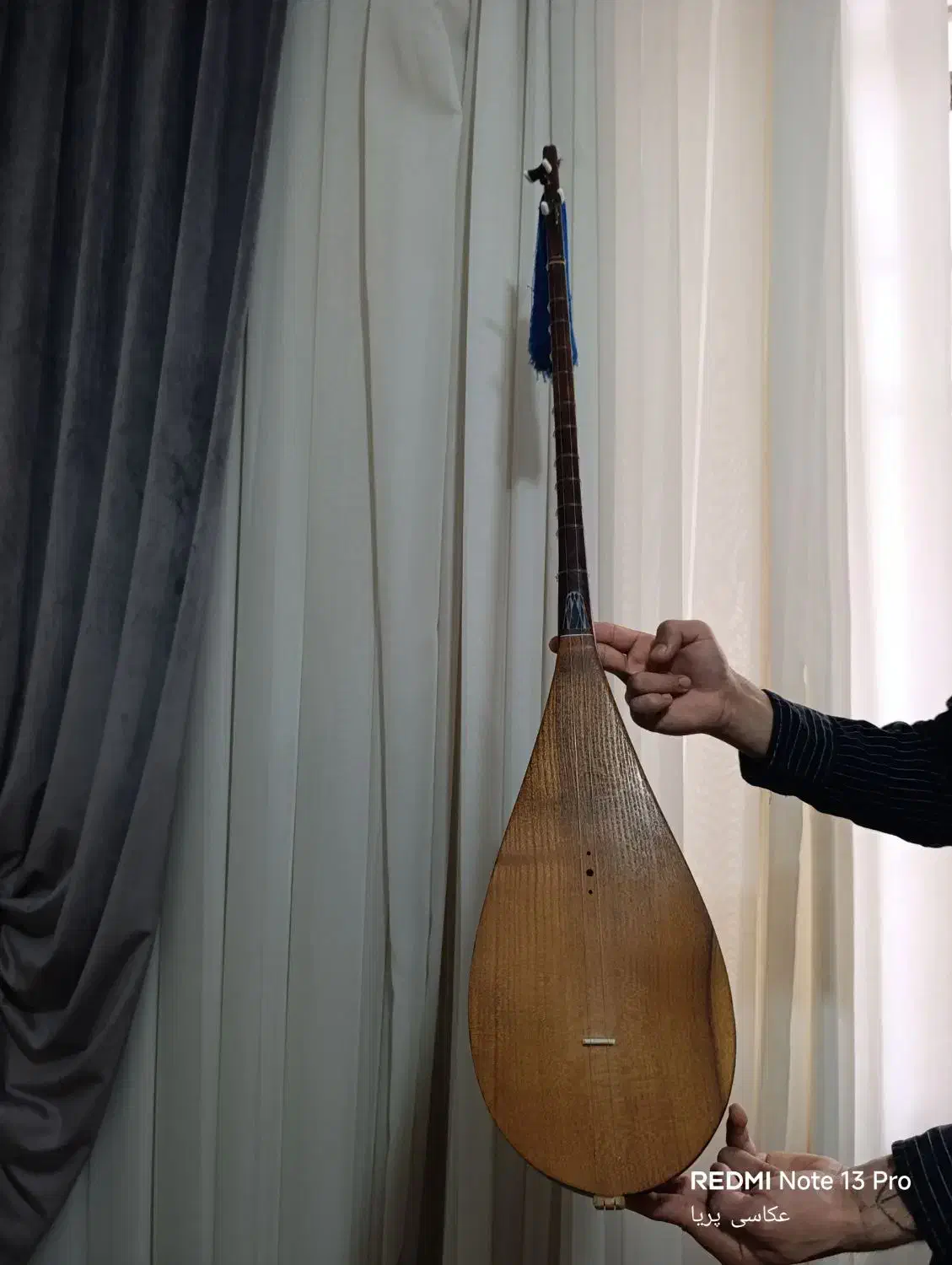 دوتا کرمانج|سازهای سنتی|نیشابور, امام خمینی|دیوار