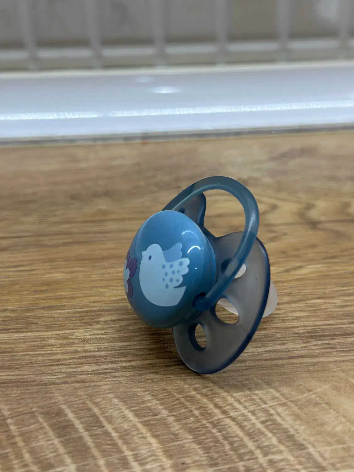 پستونک|اسباب و اثاث بچه|فومن, |دیوار