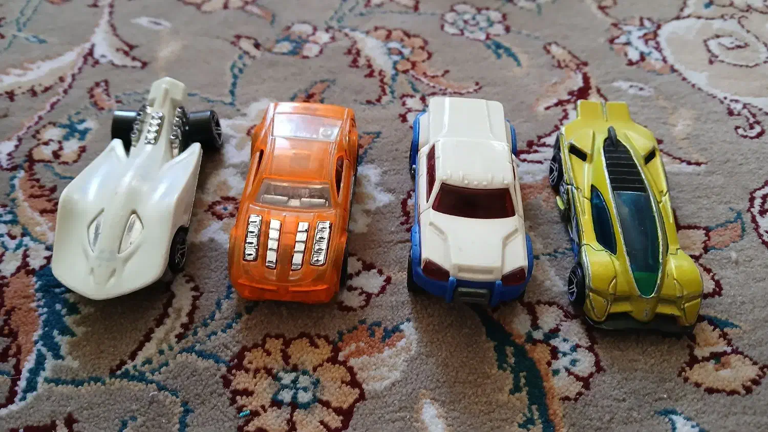 ماشین های فلزی اصل اورجینال هات ویلز hot wheels|اسباب‌‌بازی|تهران, شهر زیبا|دیوار