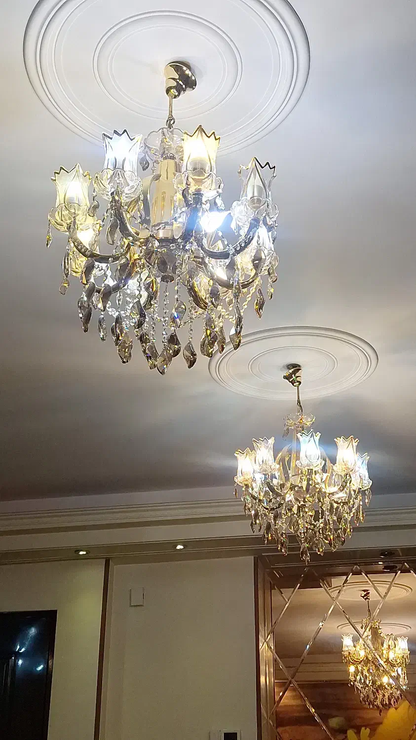 لوستر ۸شاخه ، جفت ، نسکافه ای نو وسالم بدنه فلز|لوستر و چراغ آویز|تهران, نیروی هوایی (پیروزی)|دیوار