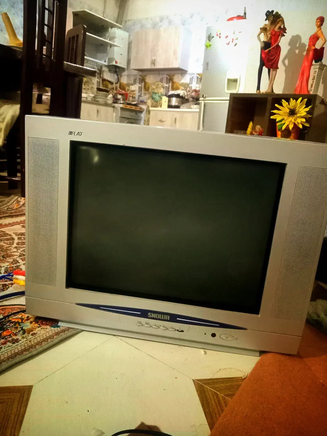 تلوزیون سالم تمیز|تلویزیون و پروژکتور|سبزوار, باهنر|دیوار