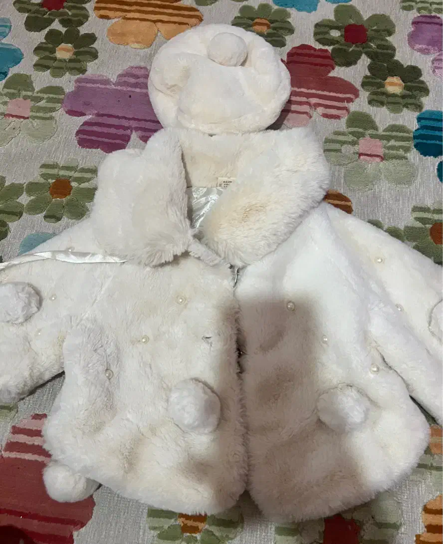 تعدادی لباس بچگانه|کفش و لباس بچه|تهران, دریاننو|دیوار