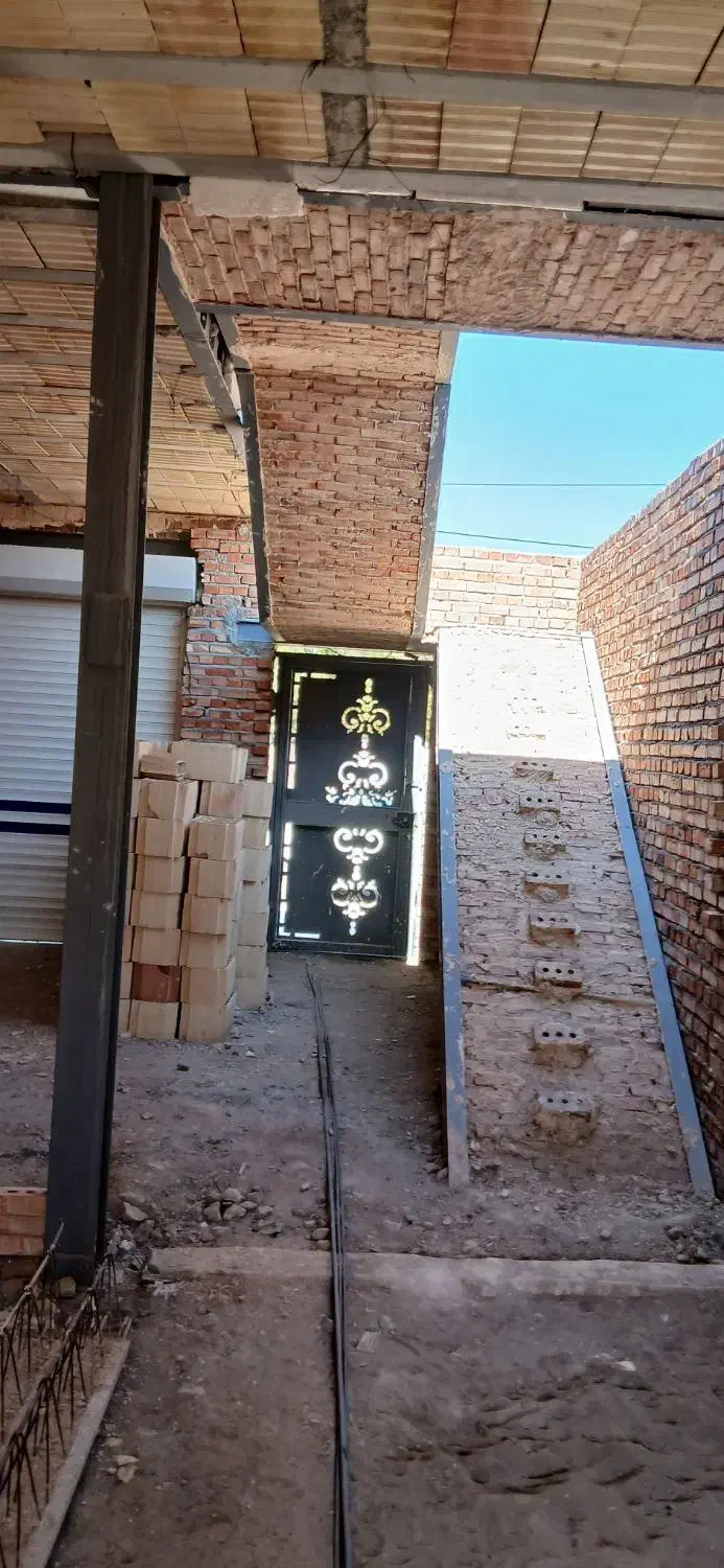 فروش حیاط نیمه ساخته فوری|فروش خانه و ویلا|آذرشهر, |دیوار