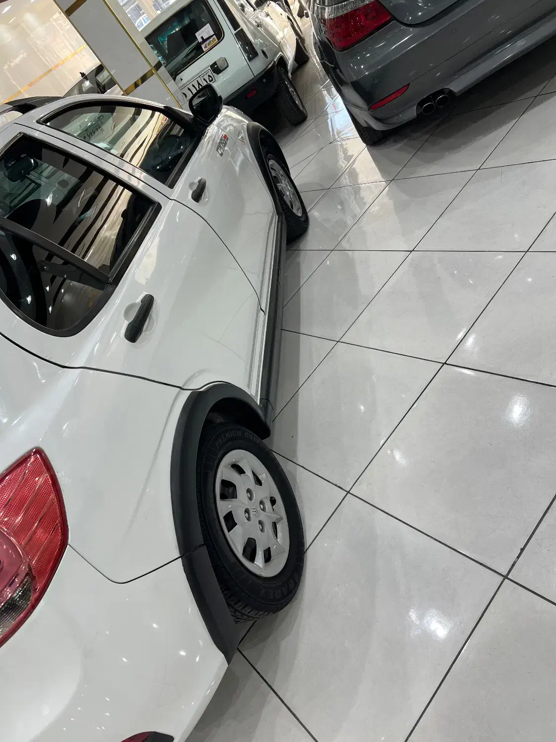 کوییک۱۴۰۰|خودرو سواری و وانت|تبریز, |دیوار