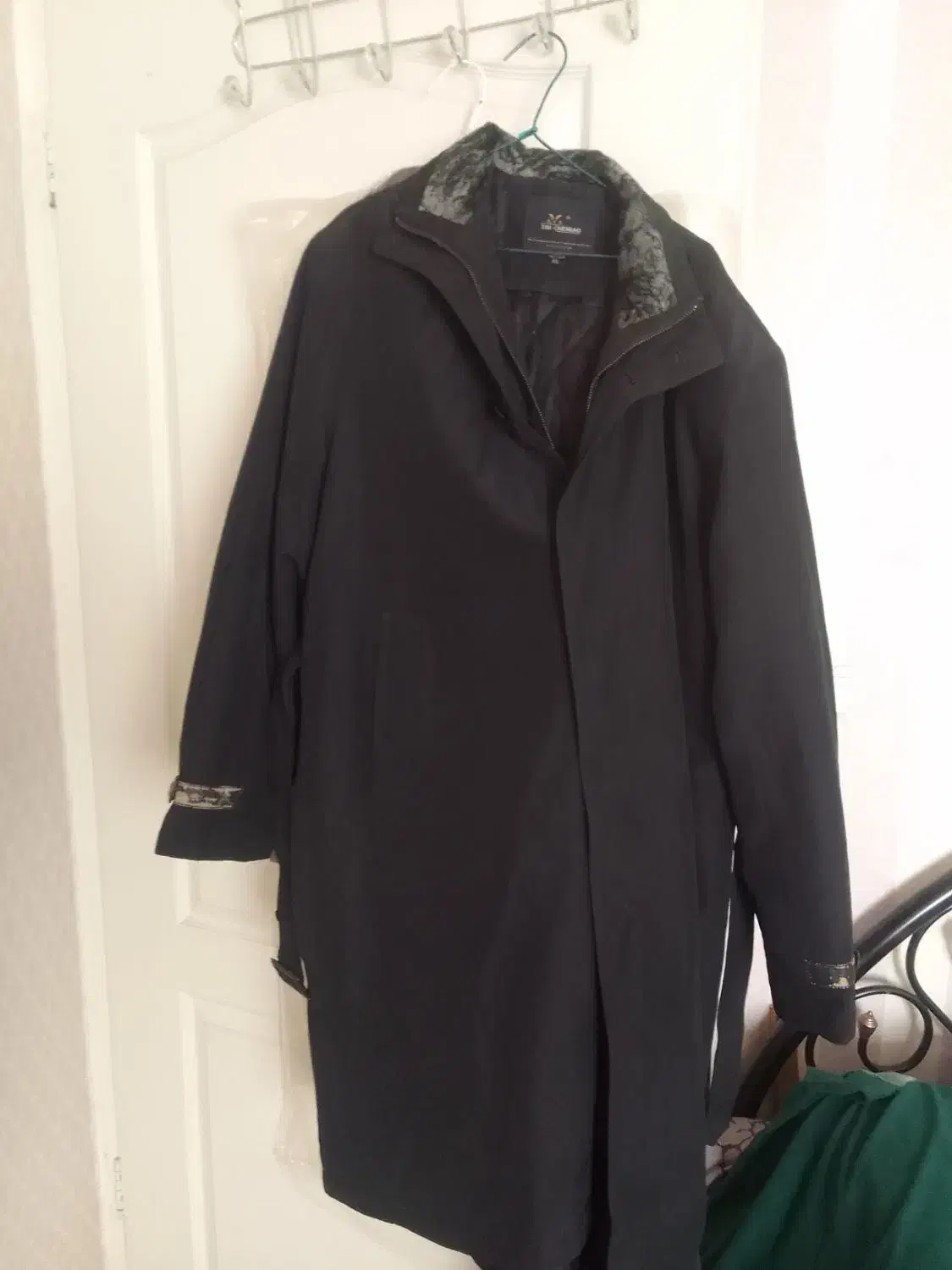 پالتو بارانی سناتوری شیک|لباس|چهارباغ, |دیوار