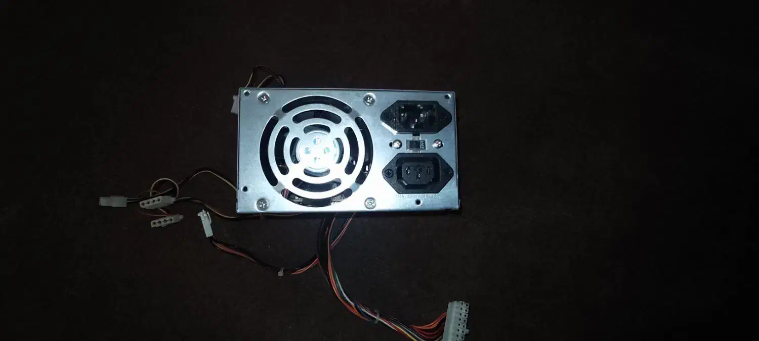 پاور کامپیوتر نیاز به تعمیر|قطعات و لوازم جانبی رایانه|شاهینشهر, خانه کارگر|دیوار