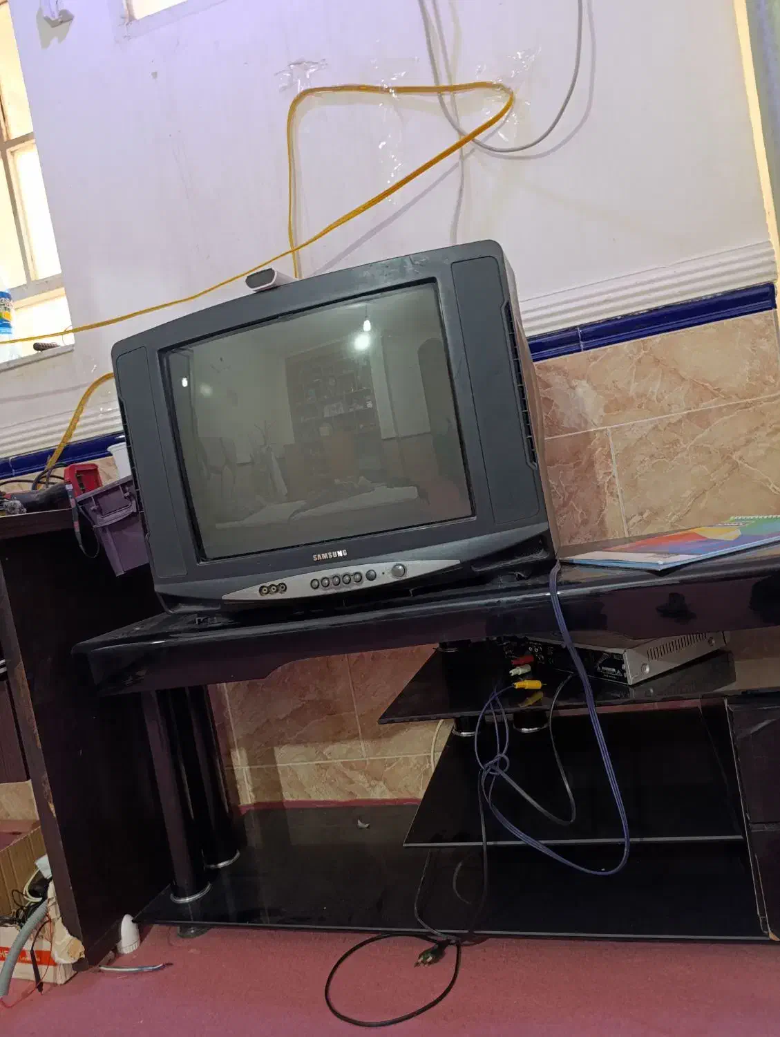 میز باتلوزیون|میز تلویزیون|بندر دیر, |دیوار