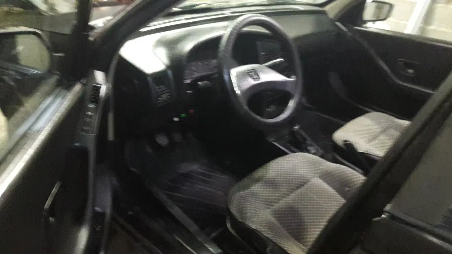 پژو۴۰۵مدل ۸۳|خودرو سواری و وانت|لاهیجان, لیل|دیوار