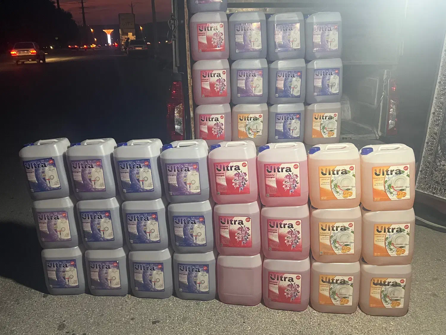 مایع شوینده تکی و عمده|مواد شوینده و دستمال کاغذی|لار, |دیوار