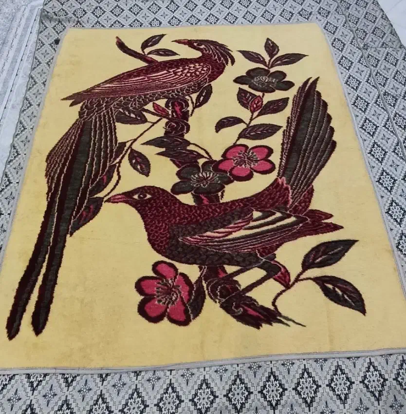 ۳ عدد پتوی ضخیم در حد نو|رختخواب، بالش، پتو|نسیم‌شهر, |دیوار