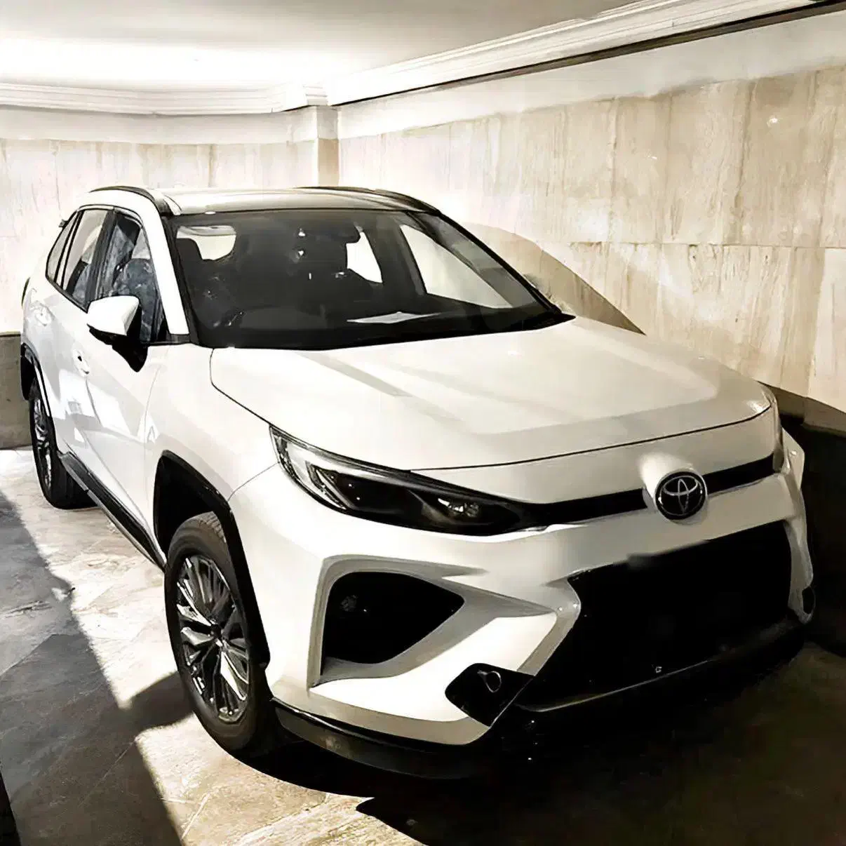 تویوتا وایلدلندر ۲۰۲۵|خودرو سواری و وانت|تهران, الهیه|دیوار