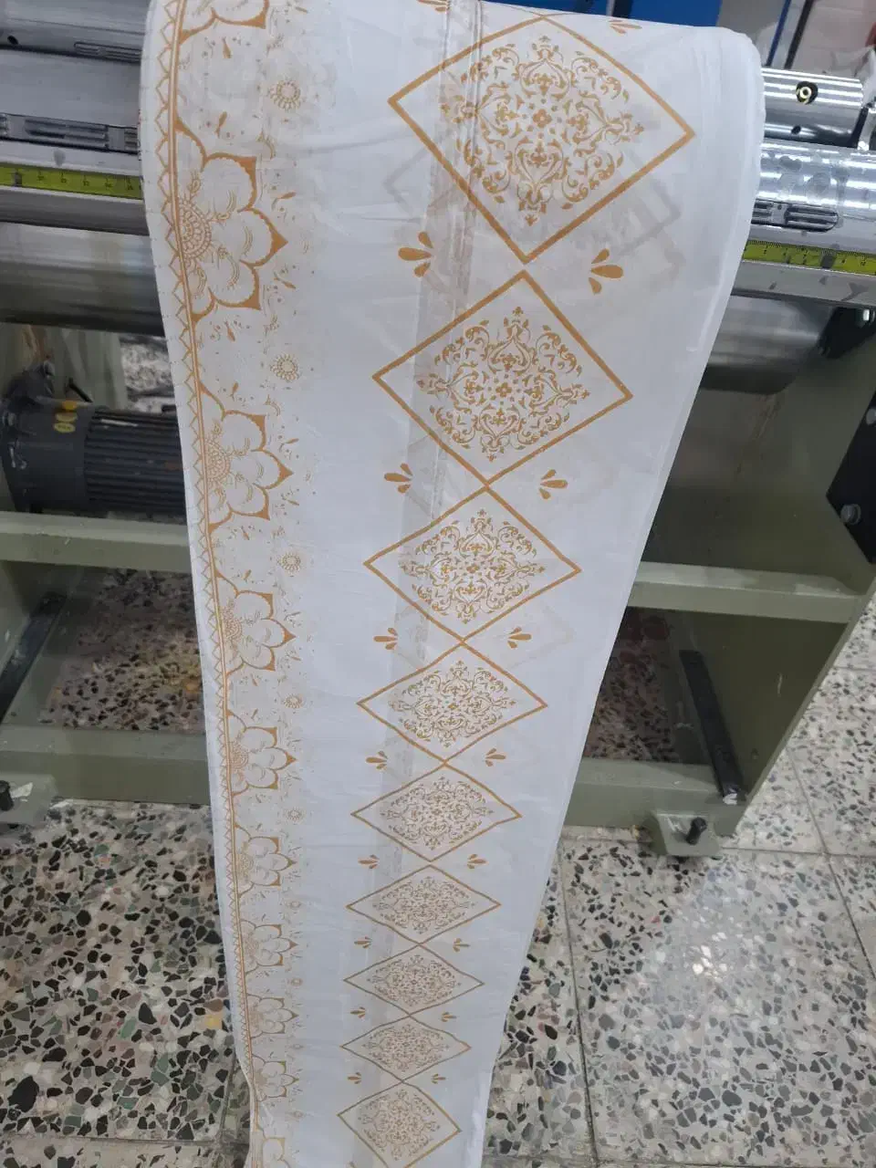 فروش تناژی طاقه سفره یکبار مصرف|ظروف نگهدارنده، پلاستیکی، یک‌بارمصرف|نجف‌آباد, هفده شهریور|دیوار